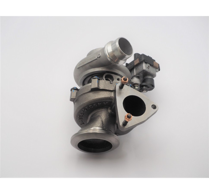 Turbosprężarka LAND ROVER DISCOVERY SPORT 2.0d 4x4 180KM 132kW 49335-01960